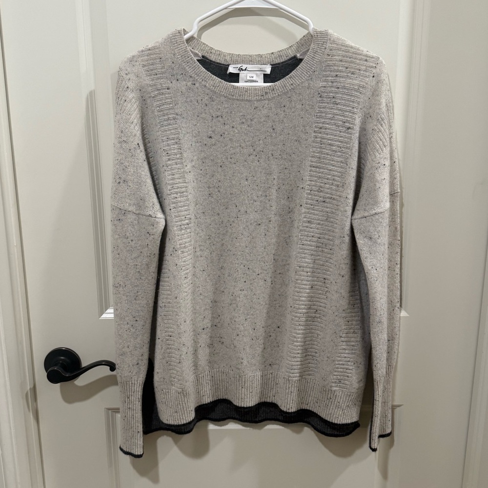 Paychi Guh Cashmere Sweater Crewneck Ivory Gray Two Tone Luxury Capsule Wardrobe